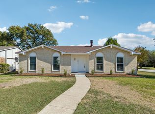 1902 Edna Smith Dr, Garland, TX 75040
