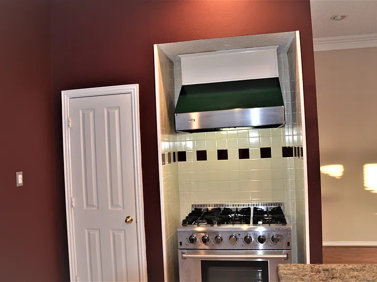 9401 Preston Trl — Photo 9