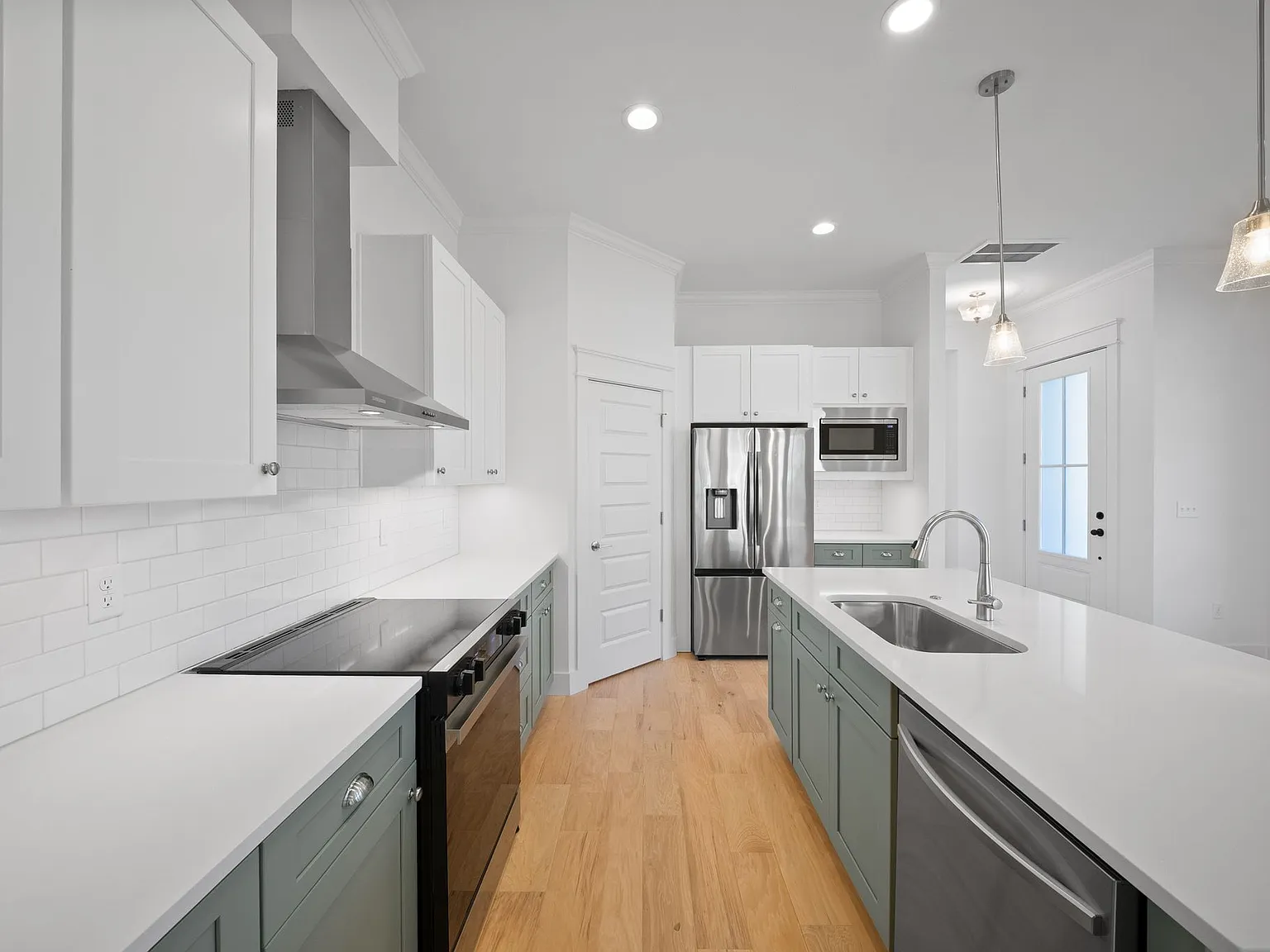 109 Collin Pl — Photo 4
