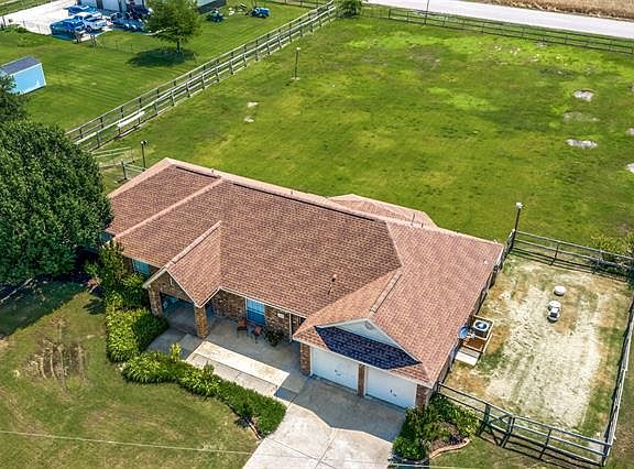 4th image of 880 Overland Dr