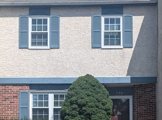 916 Debbie Ln, Phoenixville, PA 19460