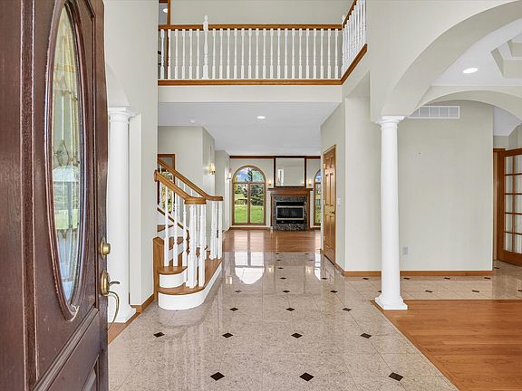 5th image of 4412 Brittany Trail Dr