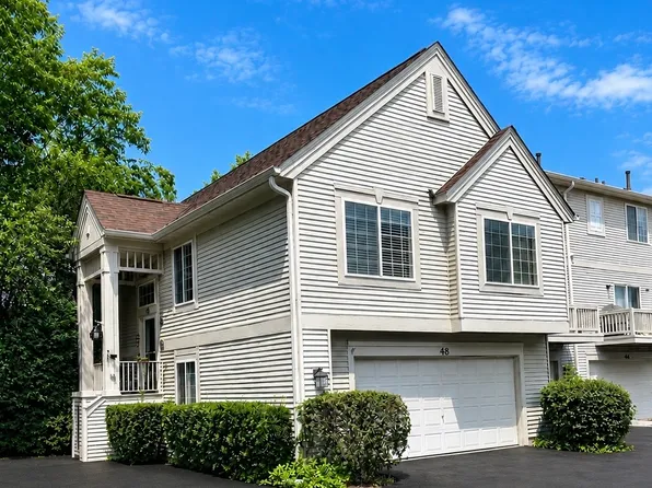48 New Haven Dr #48, Cary, IL 60013