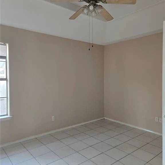 1711 Tampa St #A — Photo 13