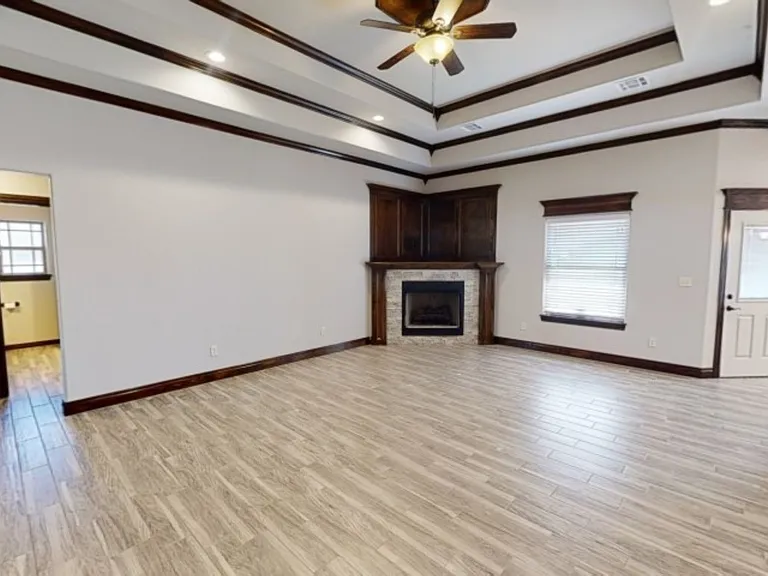 1621 White Rock Dr — Photo 3
