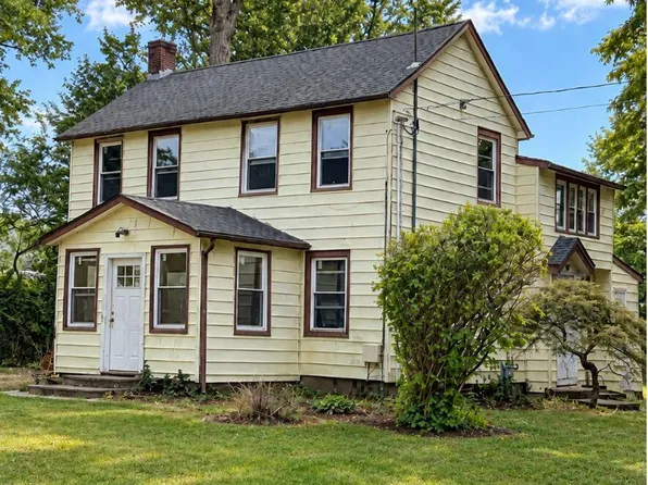 982 State Highway 33, Freehold, NJ 07728