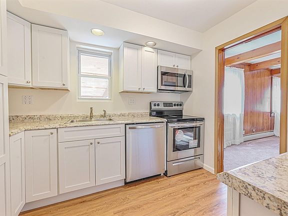 5th image of 2666 Lexington Avenue