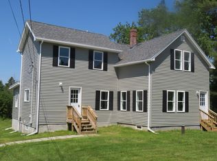 179 Main St, Corinth, ME 04427