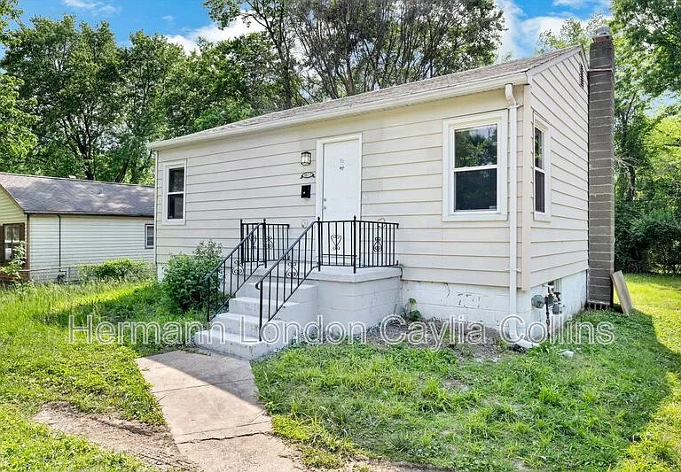 10117 Count Dr — Photo 2
