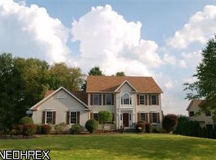 4192 Hawksfield Cir, Akron, OH