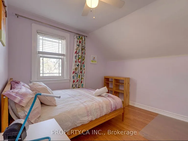 34 Ashbury Ave — Photo 15