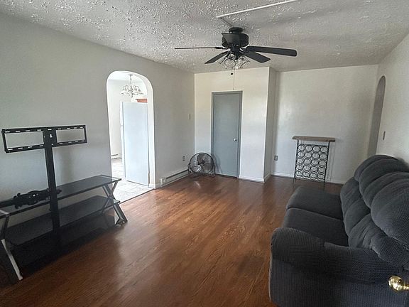 5th image of 108 S 1st St #2