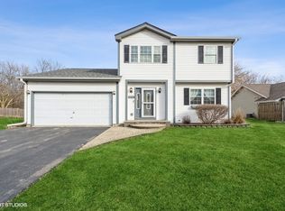 4638 Southhampton Dr, Island Lake, IL 60042