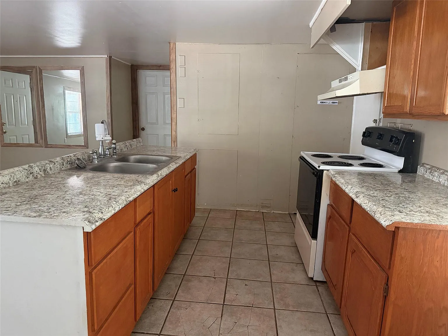 1 bed, 1.0 bath, 640 sqft, $950 — Photo 4