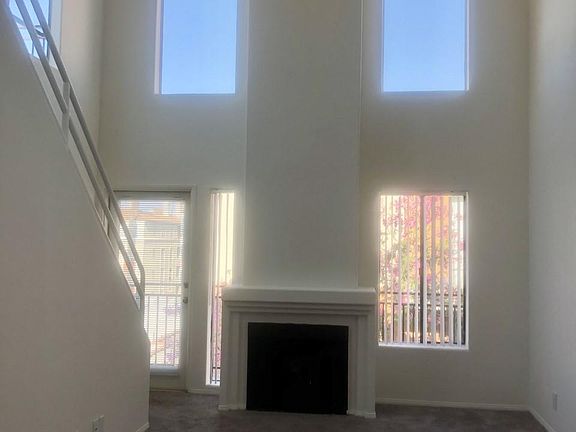2nd image of 342 S Cochran Ave #400