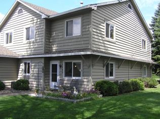 1535 Creek Meadow Dr NW, Coon Rapids, MN 55433