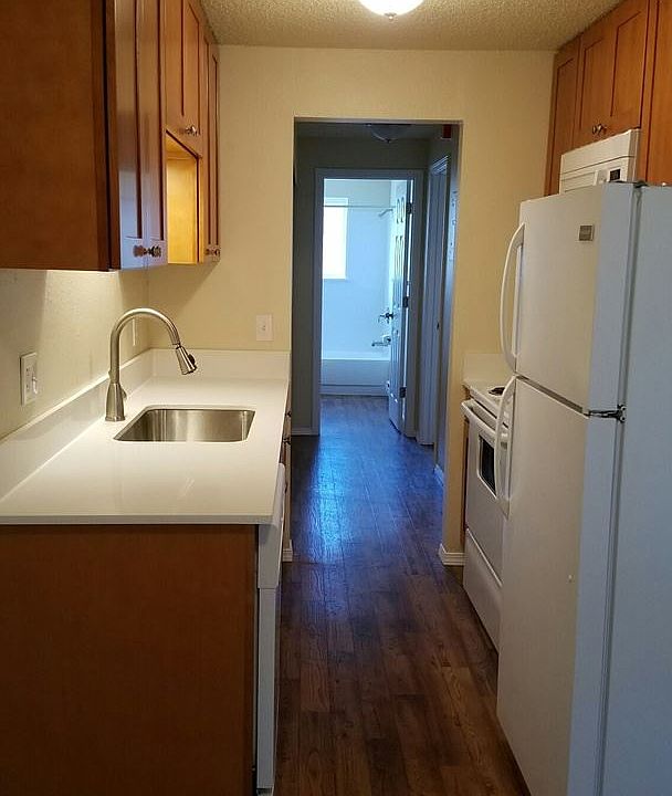 1st image of 13227 Ambaum Blvd SW APT 210