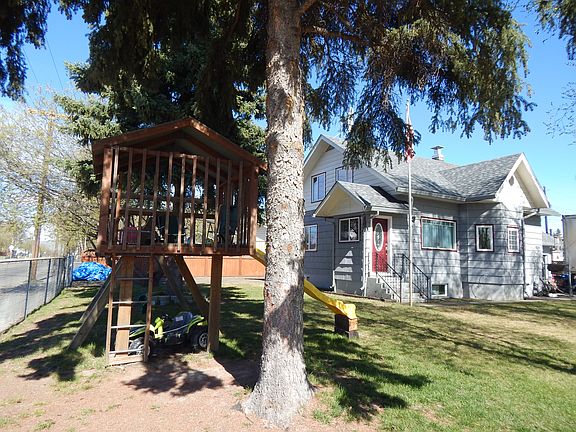 3rd image of 1224 10th Ave