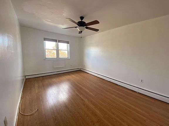 4th image of 870 Calhoun Ave #3