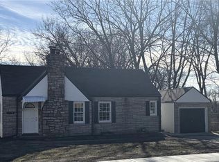 609 NE 42nd St, Kansas City, MO 64116