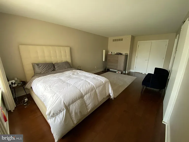 805 Rosehill Dr — Photo 17