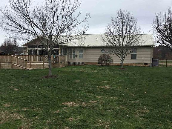 3rd image of 4023 Scarlett Dr