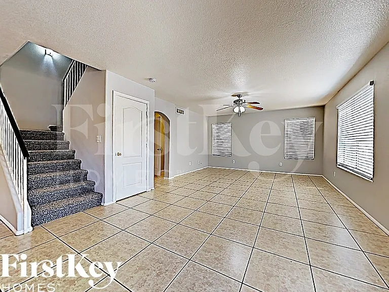 12405 W Montebello Ave — Photo 6