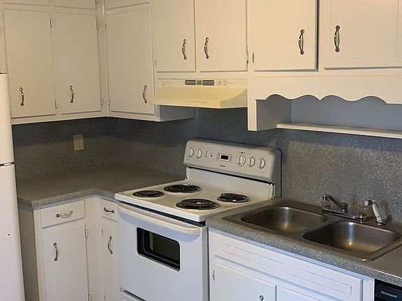 5th image of 366 Maltbie St