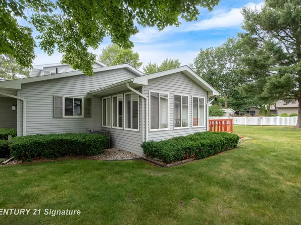 1524 Pheasant Ridge Dr, Midland, MI 48640
