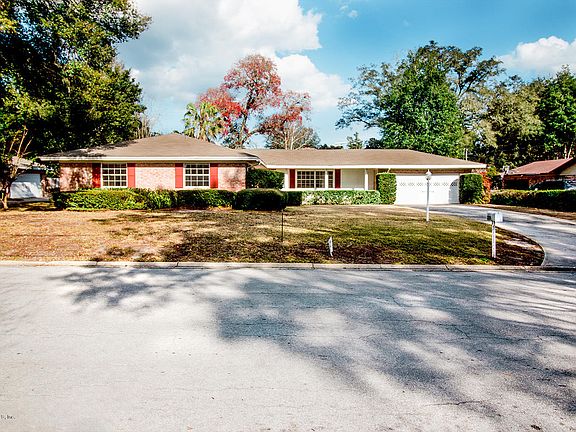 3rd image of 2725 BROOKWOOD Drive