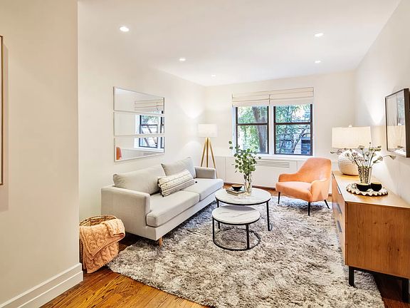 2nd image of 160 W 85th St APT 2C