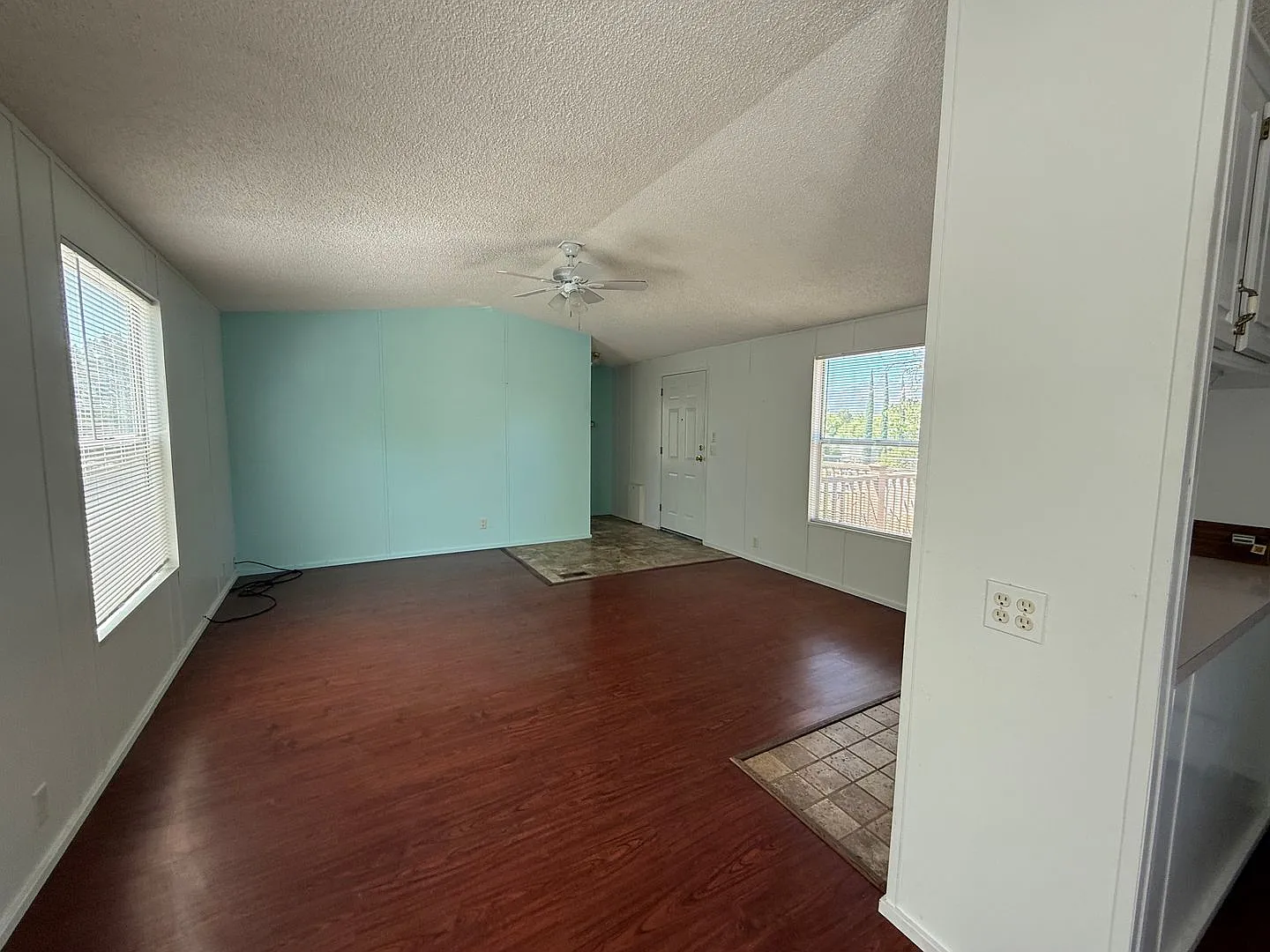 2 bed, 2.0 bath, 960 sqft, $1,510 — Photo 3