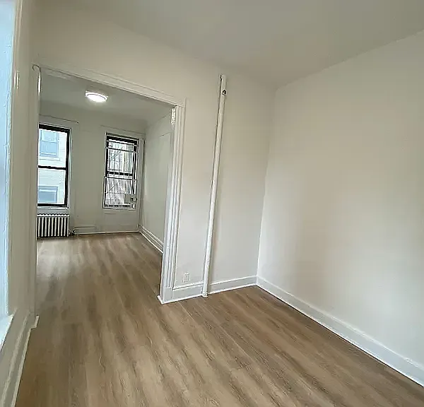 364 3rd Ave #19 — Photo 3