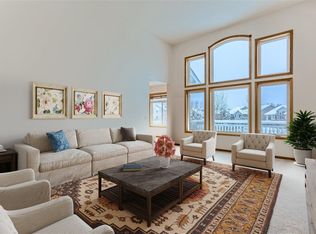 6611 Lipizzan Trl, Forest Lake, MN 55025
