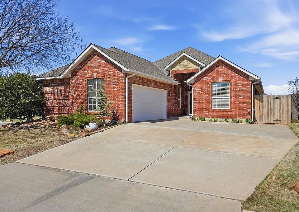 1st image of 3613 Ladybank Ln