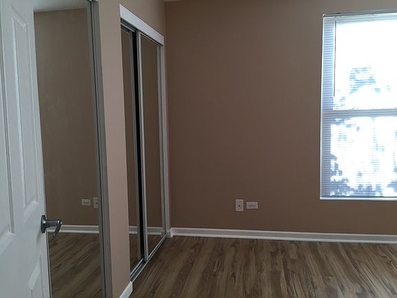 2nd image of 806 S Homan Ave