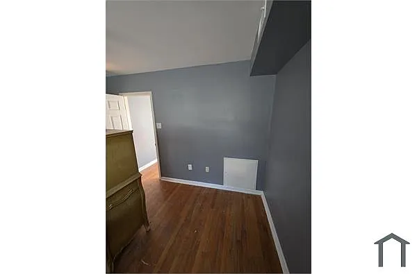 Building Photo - 834 E Chelten Ave #2