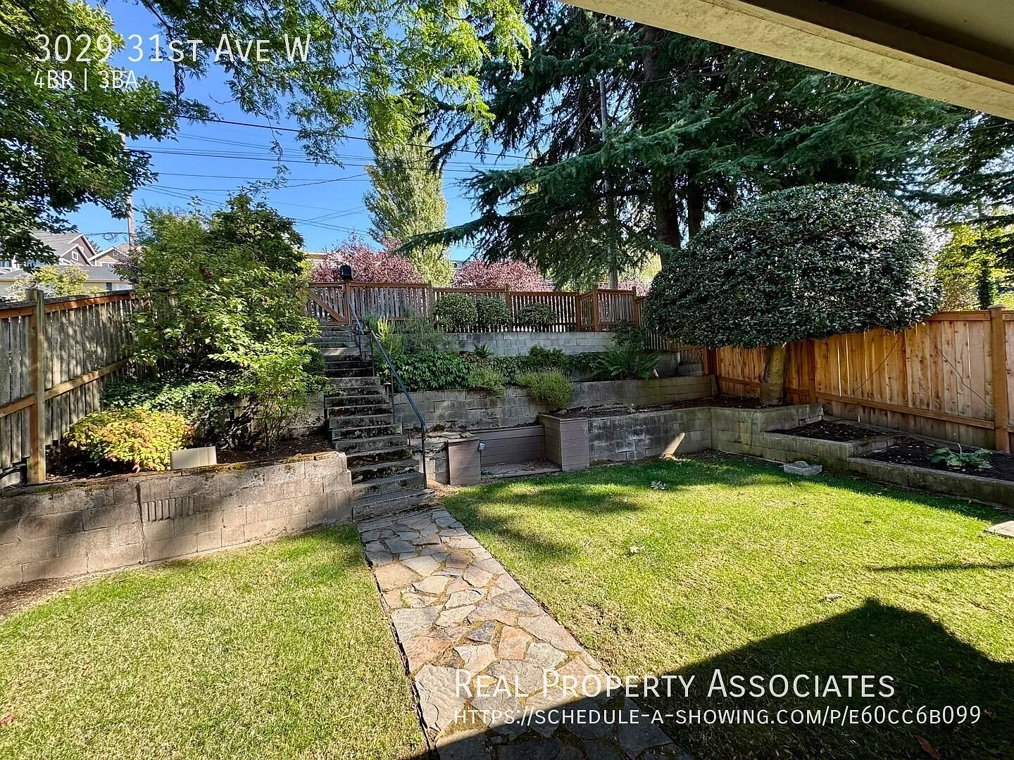 House in Magnolia — Photo 4