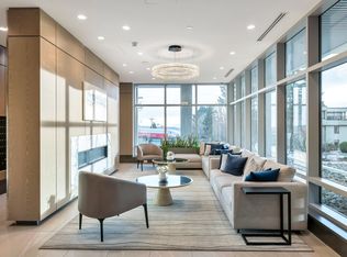 15165 Thrift Ave #402, White Rock, BC