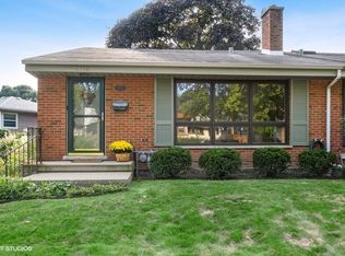 2772 Crawford Ave, Evanston, IL