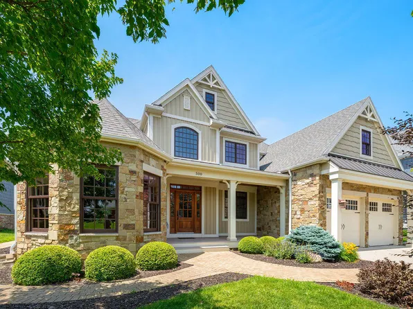 500 Golden Bear Ct, Saint Joseph, MI 49085