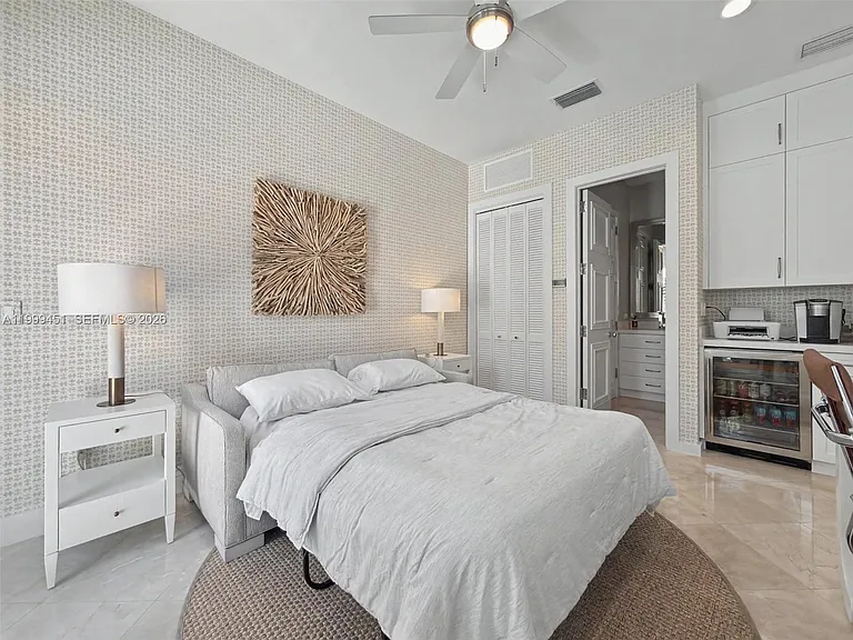 13689 Deering Bay Dr — Photo 38