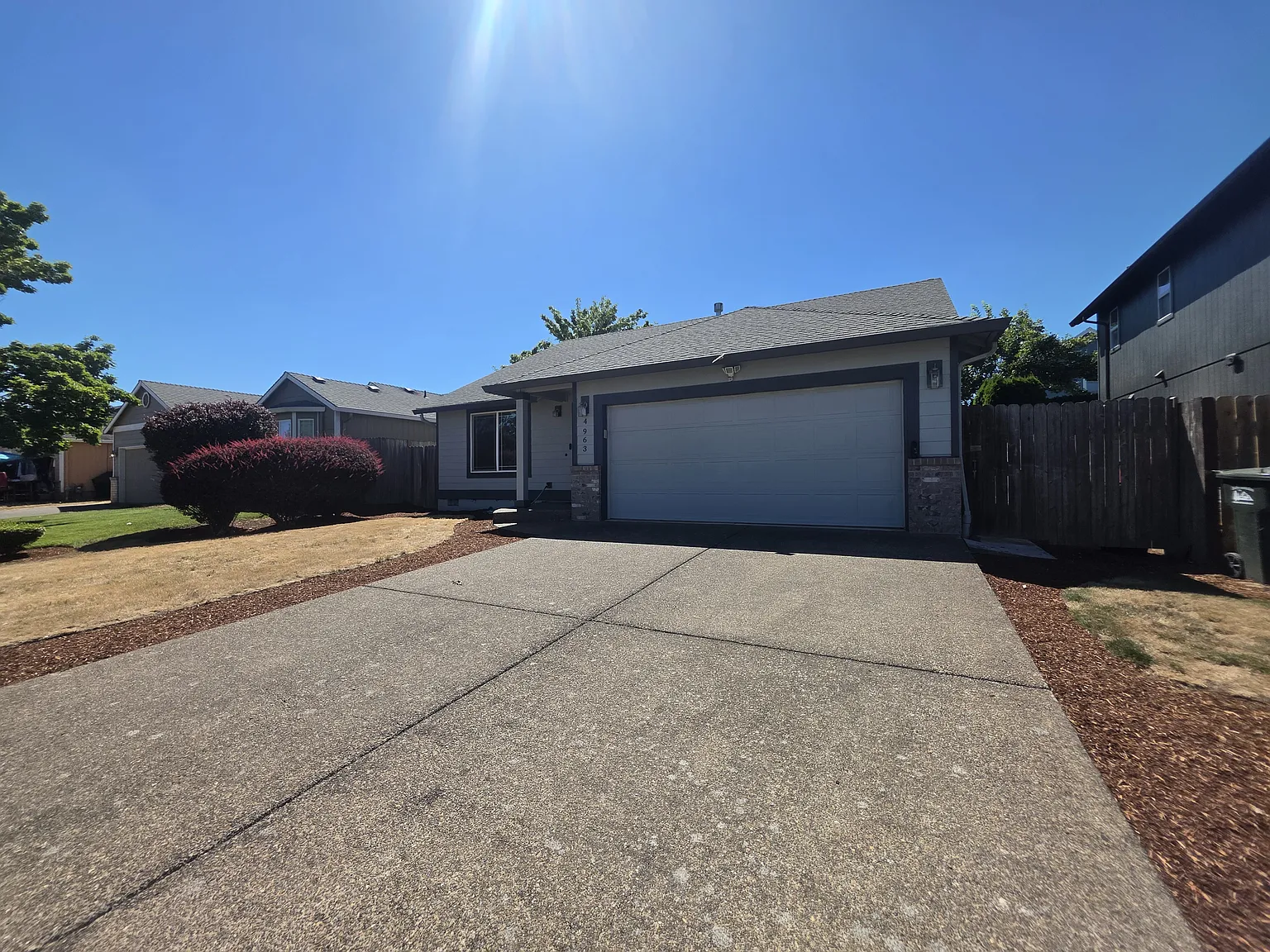 3 bed, 1258 sqft, $2,475 — Photo 4