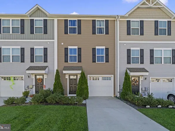 22 Burr St, Williamstown, NJ 08094