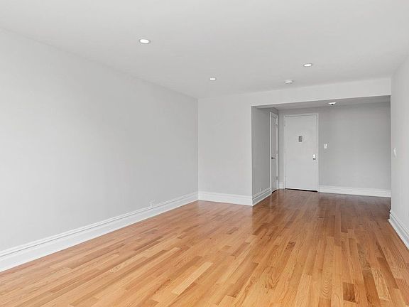 2nd image of 132-40 Sanford Ave #5B