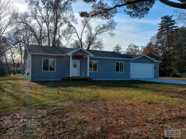 805 W Deer St, Gladwin, MI 48624