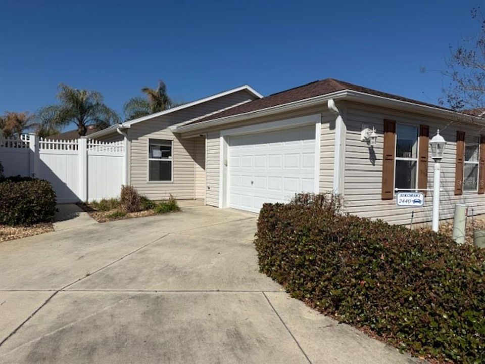 1st image of 2440 Iverson Ct