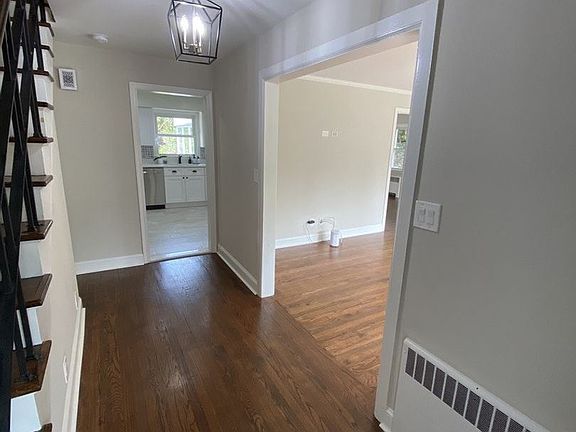 2nd image of 148 Alexander Ave