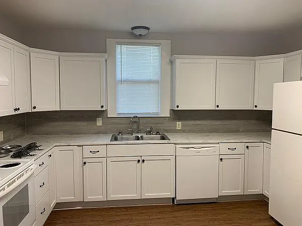 3 bed, 1400 sqft, $1,200 — Photo 3