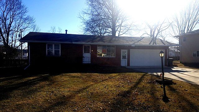 1st image of 714 Meadow Ln
